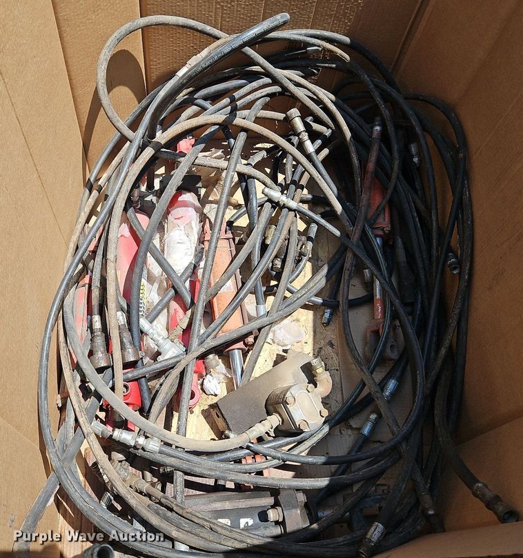 image for item DQ1760 Tools