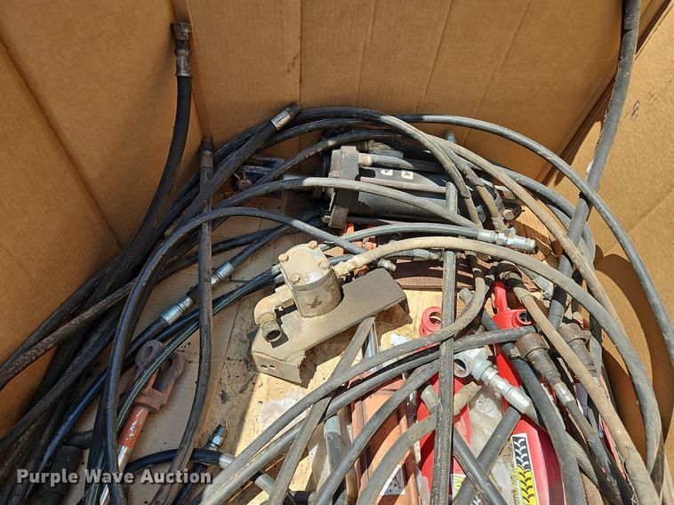 image for item DQ1760 Tools