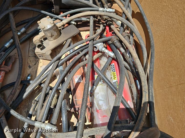 image for item DQ1760 Tools