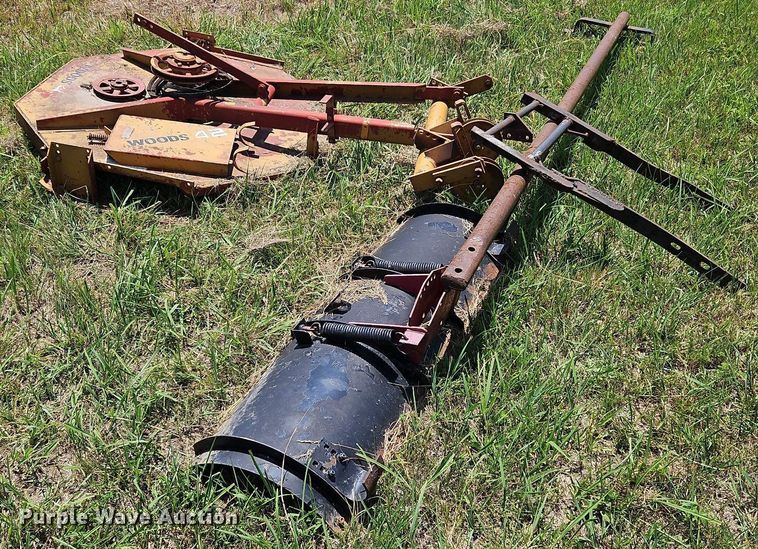 image for item DQ1761 Lawn and garden equipment