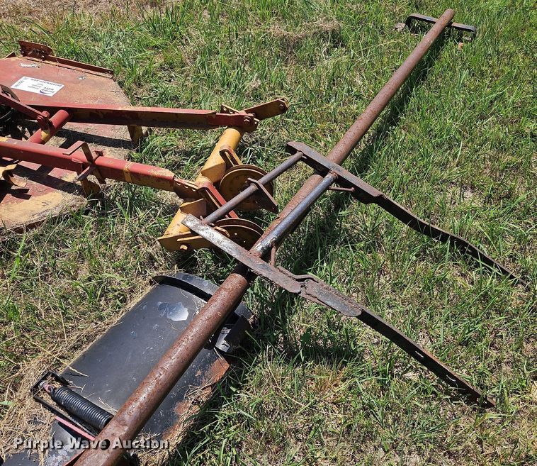 image for item DQ1761 Lawn and garden equipment