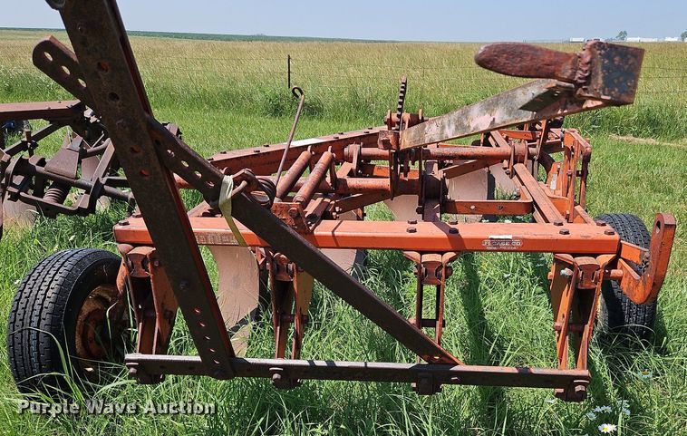 image for item DQ1763 Case  five bottom plow