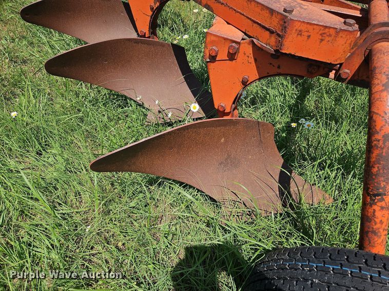 image for item DQ1763 Case  five bottom plow