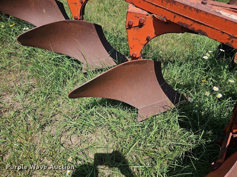 image for item DQ1763 Case  five bottom plow