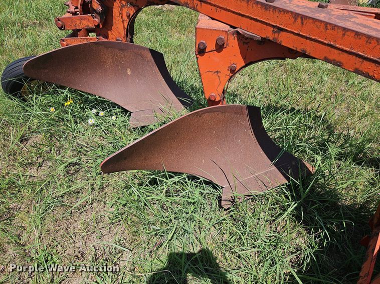 image for item DQ1763 Case  five bottom plow