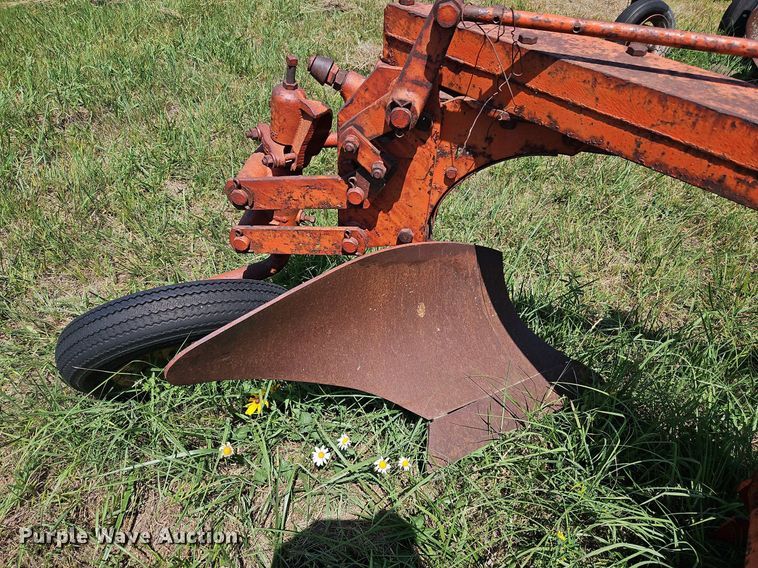 image for item DQ1763 Case  five bottom plow