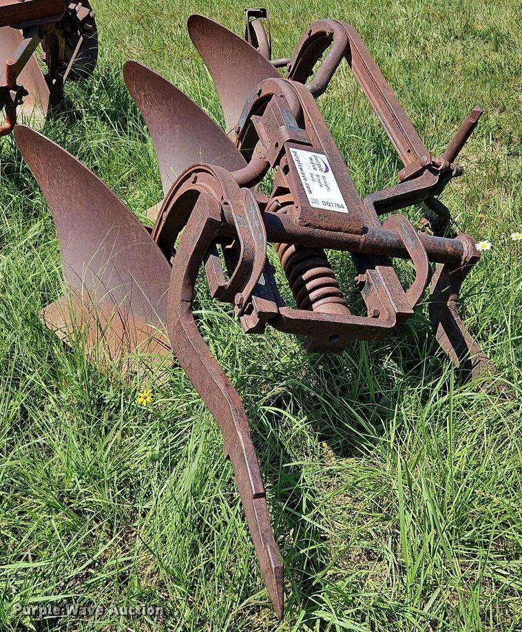 image for item DQ1764 Three bottom plow