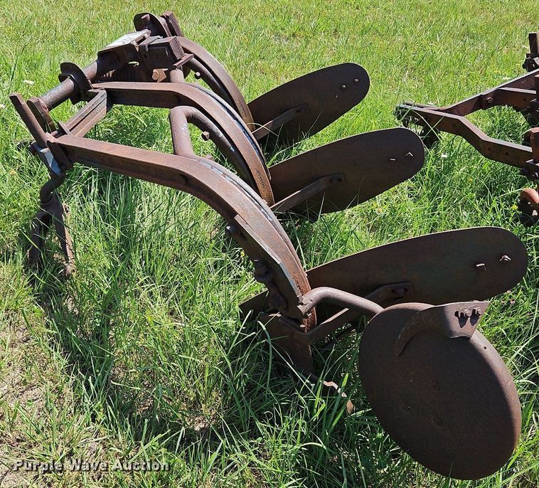 image for item DQ1764 Three bottom plow