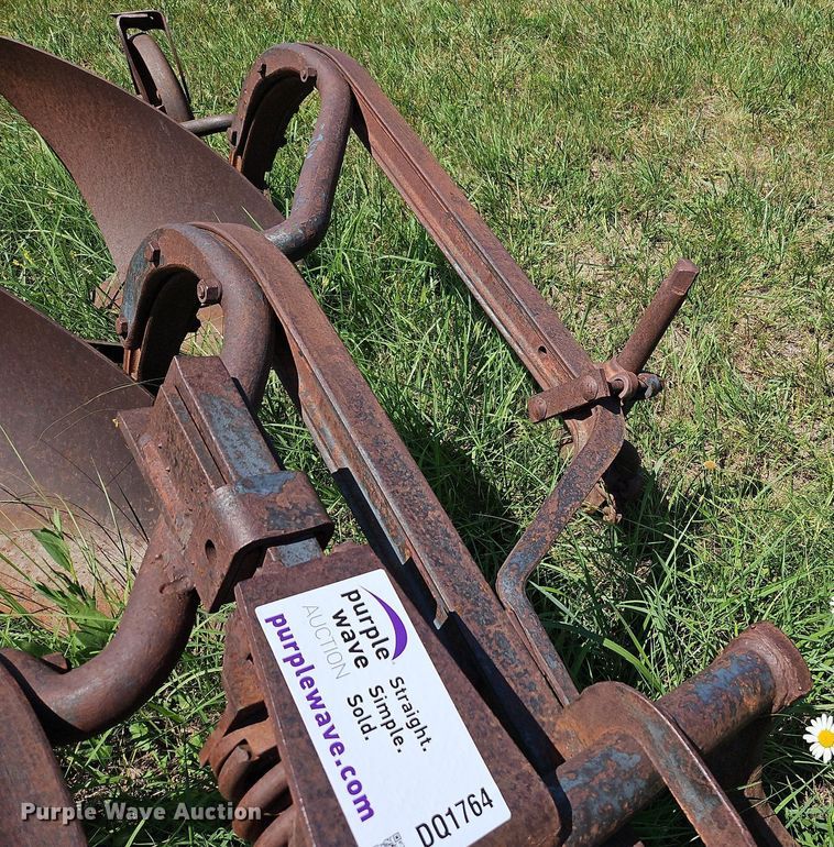 image for item DQ1764 Three bottom plow
