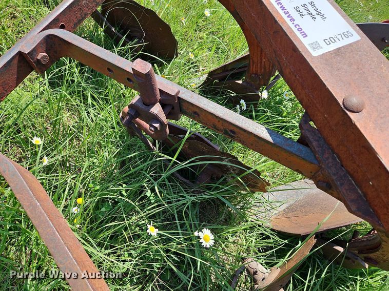 image for item DQ1765 Three bottom plow