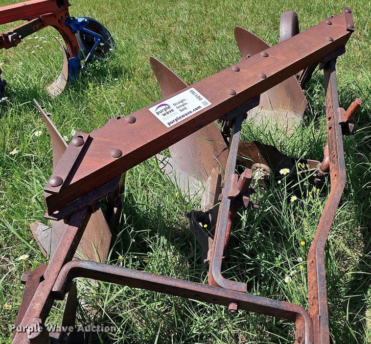 image for item DQ1765 Three bottom plow