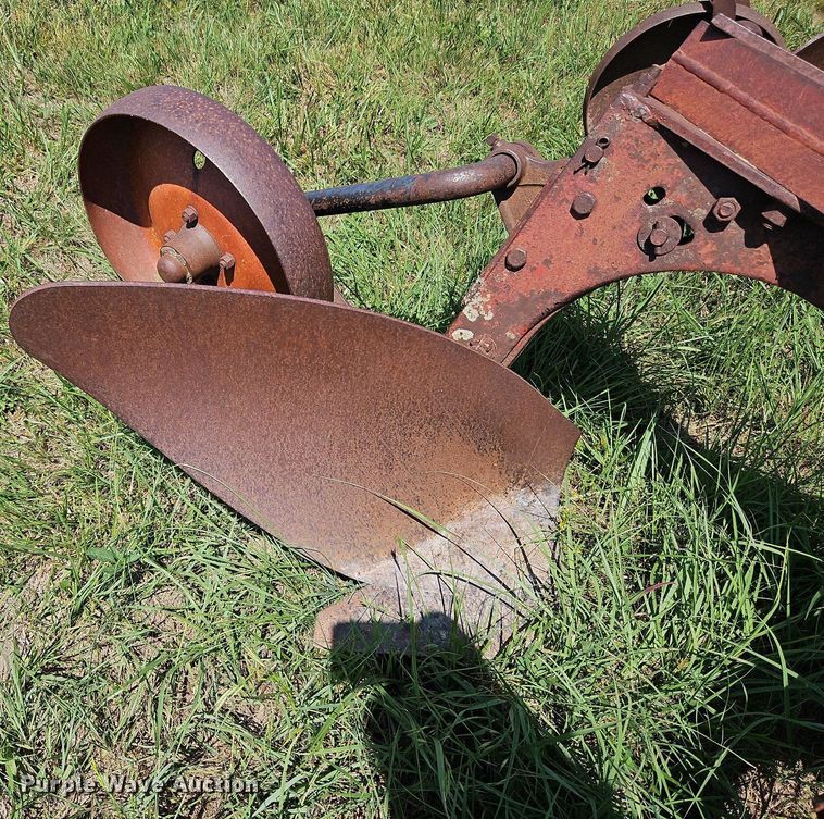 image for item DQ1765 Three bottom plow