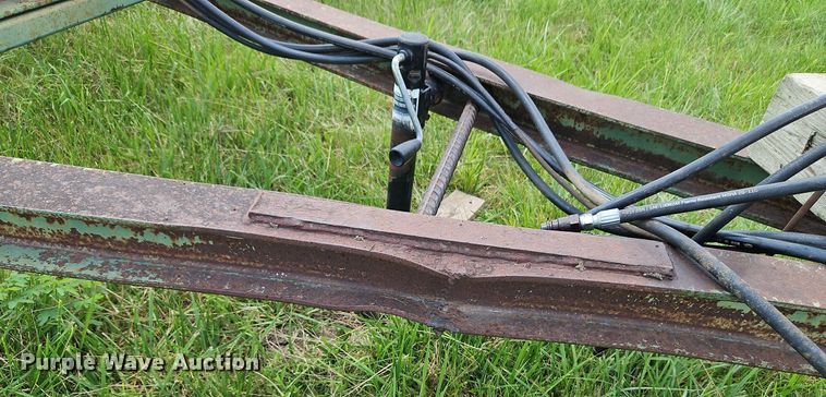 image for item DQ1768 John Deere 1010  field cultivator