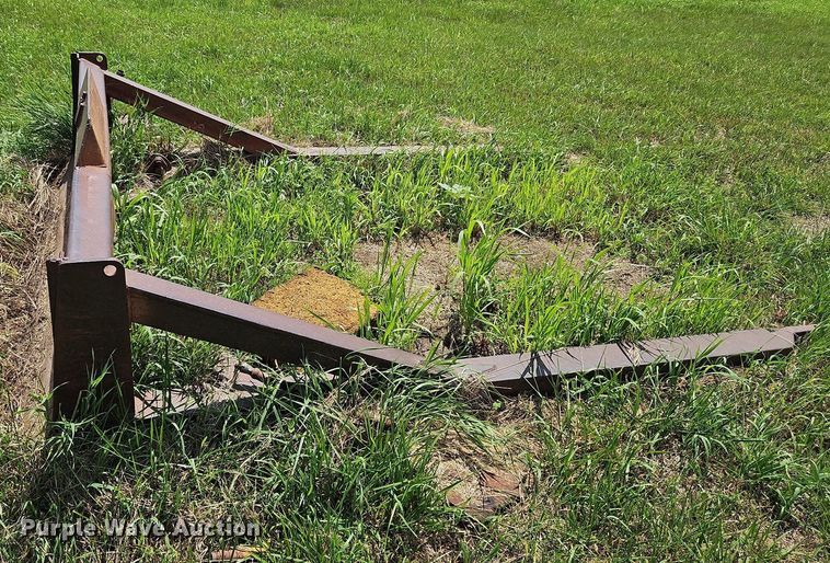 image for item DQ1769 International TD9  crawler tractor