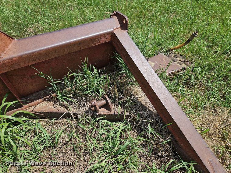 image for item DQ1769 International TD9  crawler tractor