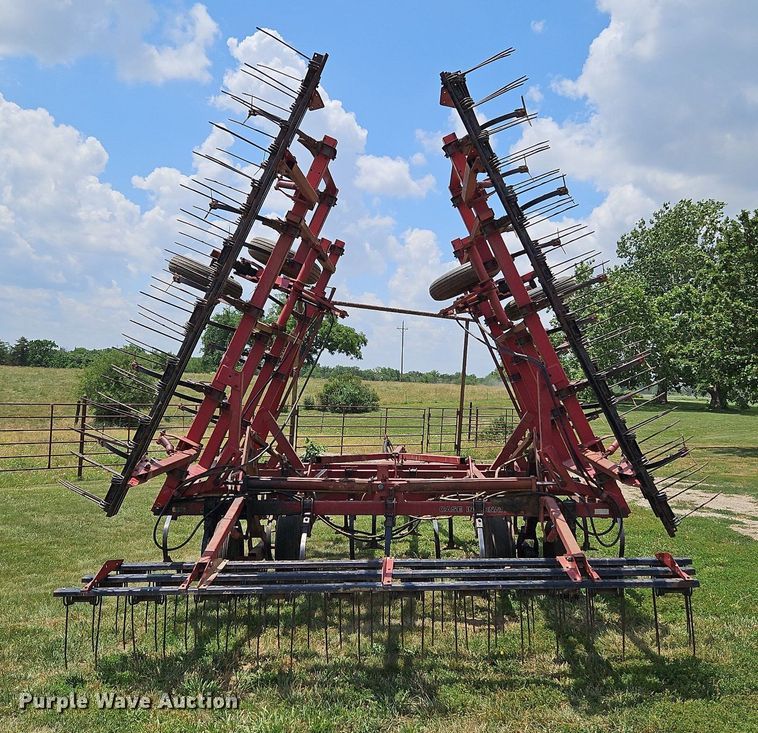 image for item DQ1770 Case 4800FLCU  field cultivator