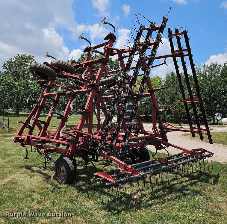 image for item DQ1770 Case 4800FLCU  field cultivator
