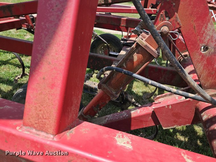 image for item DQ1770 Case 4800FLCU  field cultivator