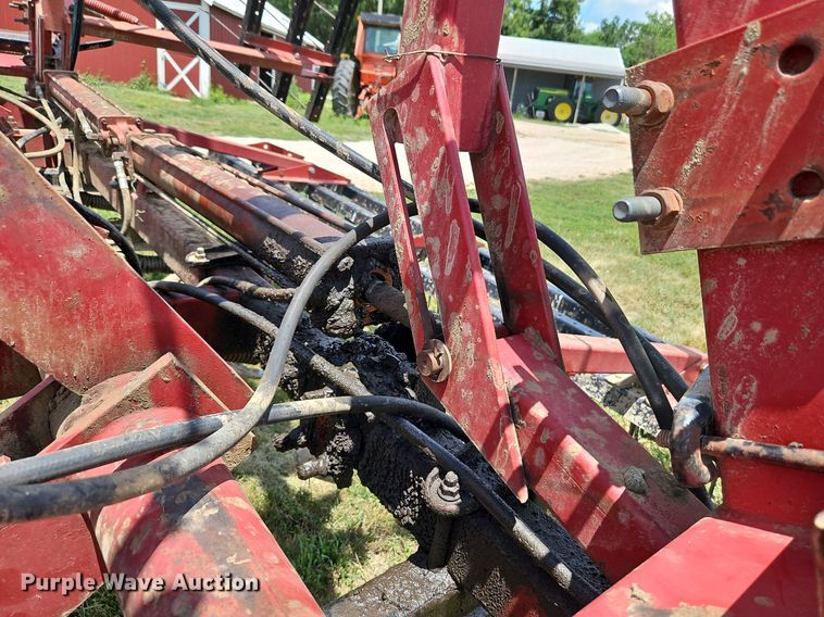 image for item DQ1770 Case 4800FLCU  field cultivator