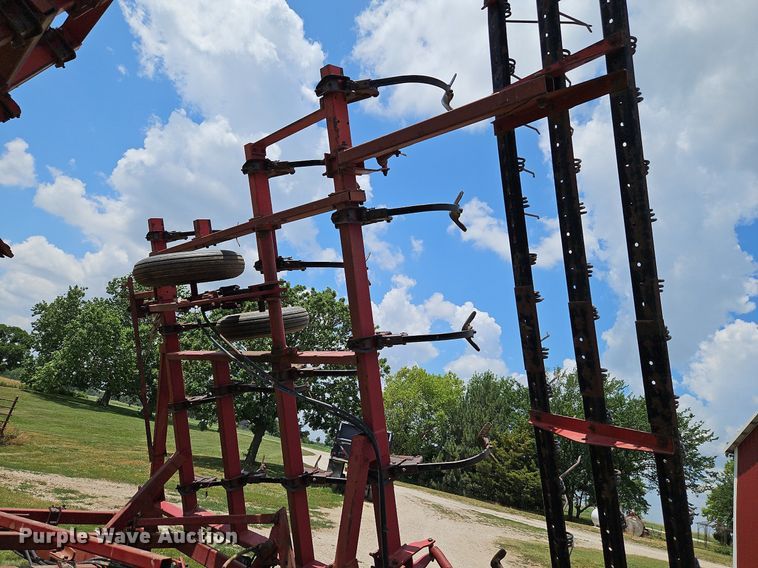 image for item DQ1770 Case 4800FLCU  field cultivator