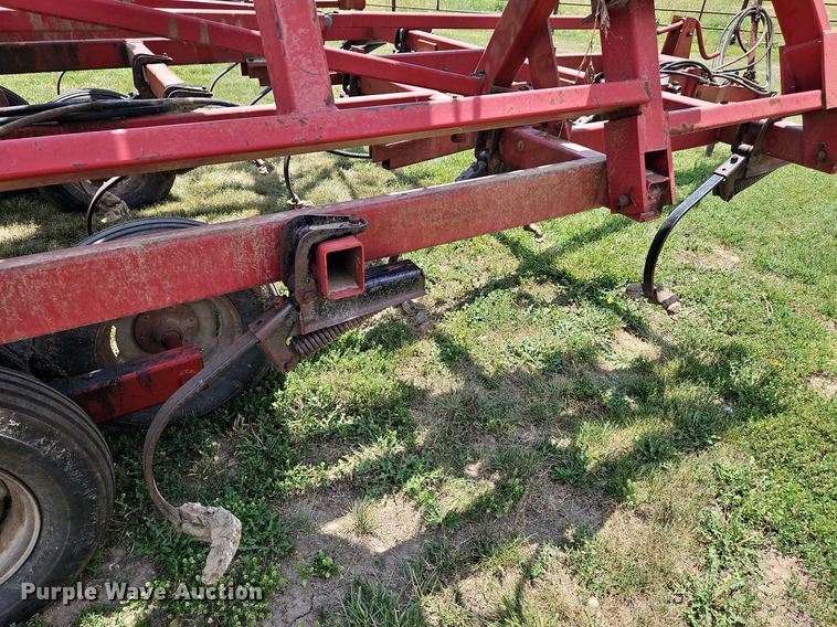 image for item DQ1770 Case 4800FLCU  field cultivator
