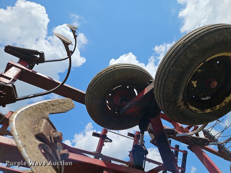 image for item DQ1770 Case 4800FLCU  field cultivator