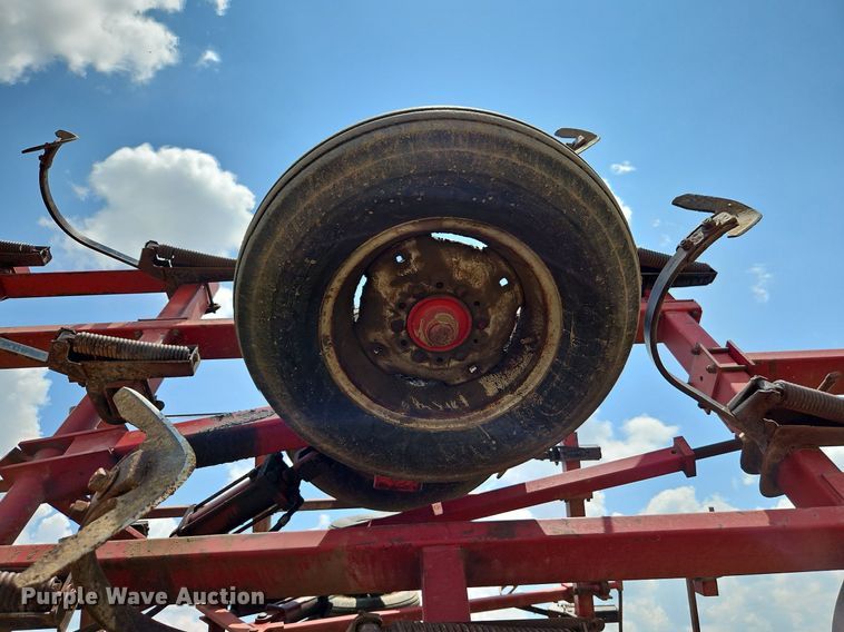image for item DQ1770 Case 4800FLCU  field cultivator