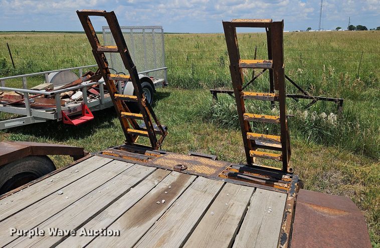 image for item DQ1771 2011 Taylor Made  utility trailer