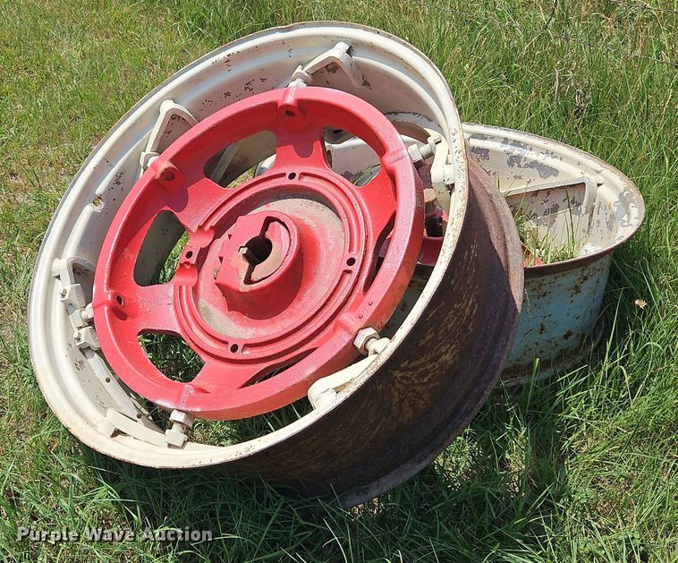 image for item DQ1780 (2) International 656 wheels