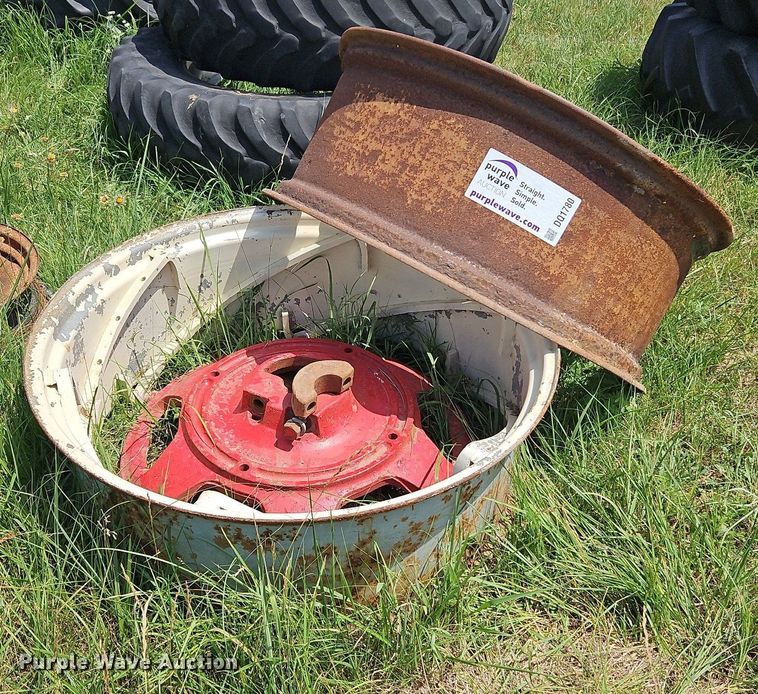 image for item DQ1780 (2) International 656 wheels