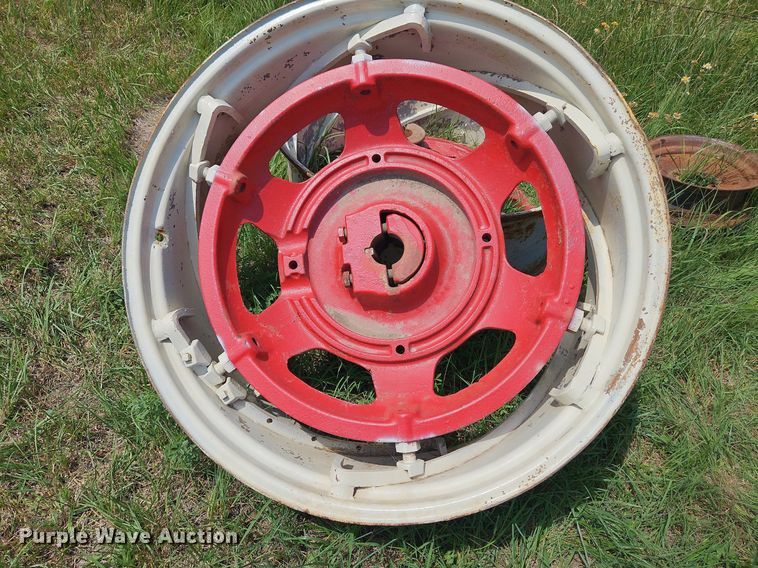 image for item DQ1780 (2) International 656 wheels