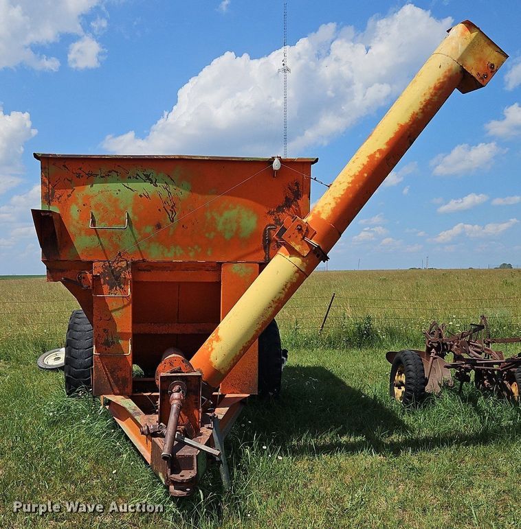 image for item DQ1782 Grain cart