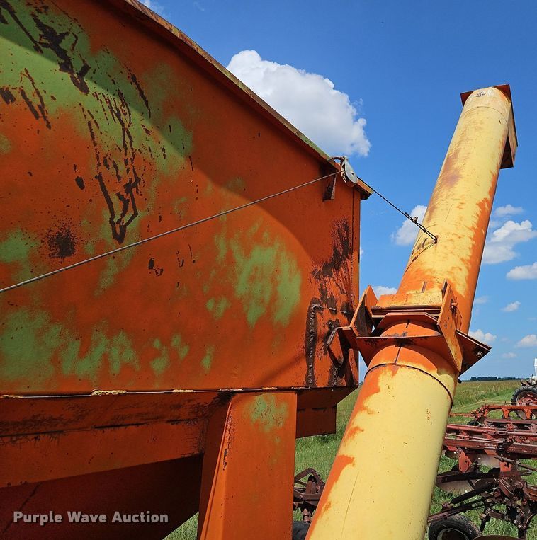 image for item DQ1782 Grain cart