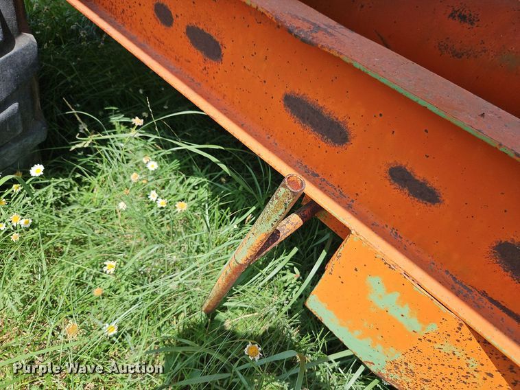 image for item DQ1782 Grain cart