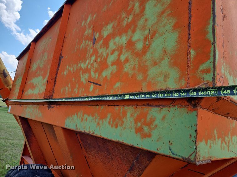 image for item DQ1782 Grain cart