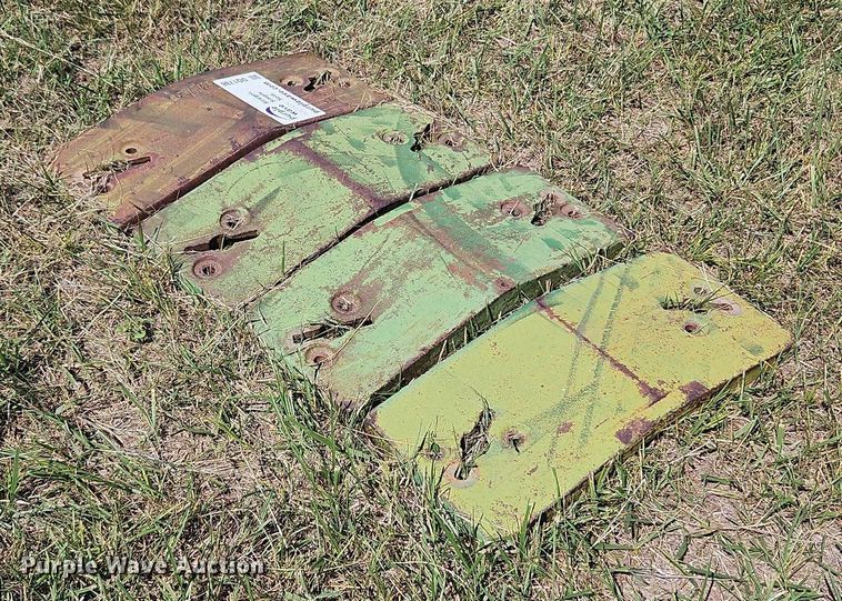 image for item DQ1786 (4) John Deere counter weights