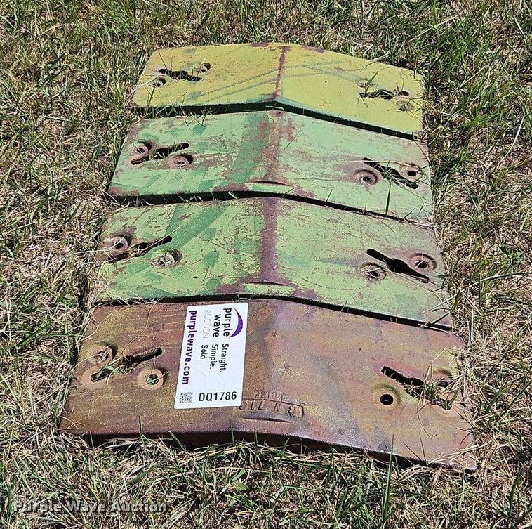 image for item DQ1786 (4) John Deere counter weights