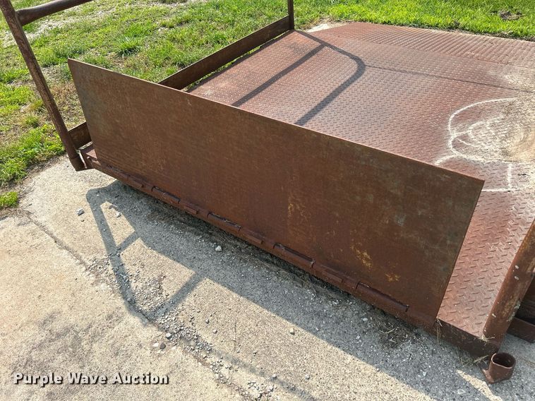 image for item DR4751 Autoquip CMD-30V  dock lift