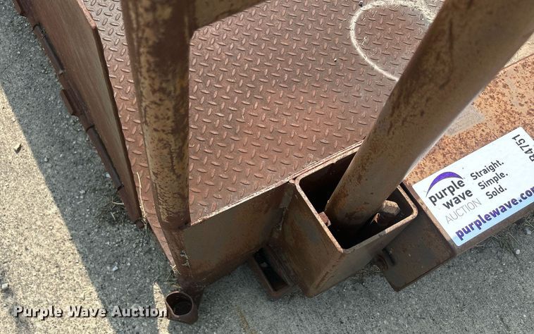 image for item DR4751 Autoquip CMD-30V  dock lift