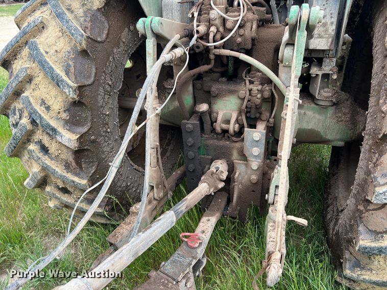 image for item DR5595 2010 John Deere 7330  MFWD tractor