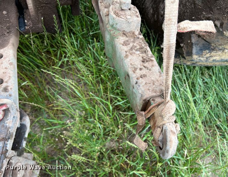 image for item DR5595 2010 John Deere 7330  MFWD tractor