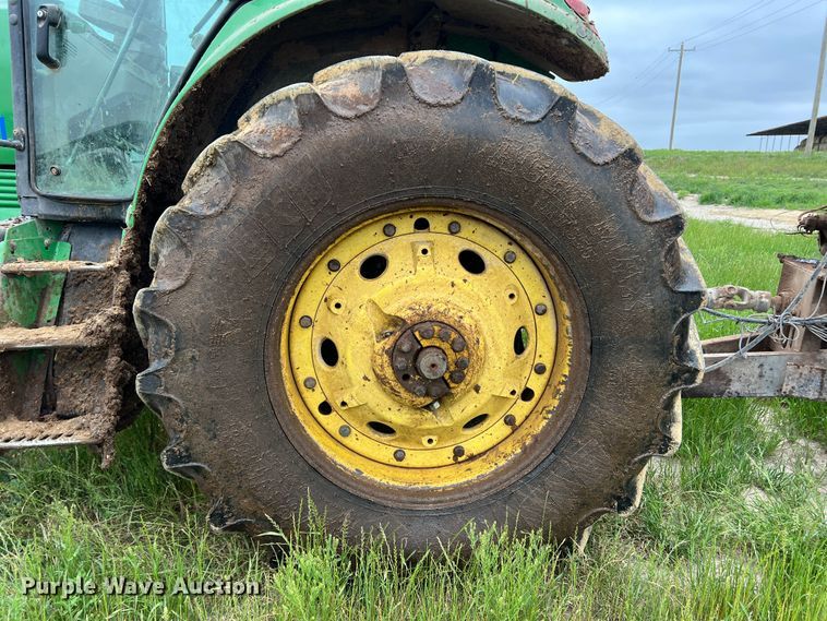 image for item DR5595 2010 John Deere 7330  MFWD tractor