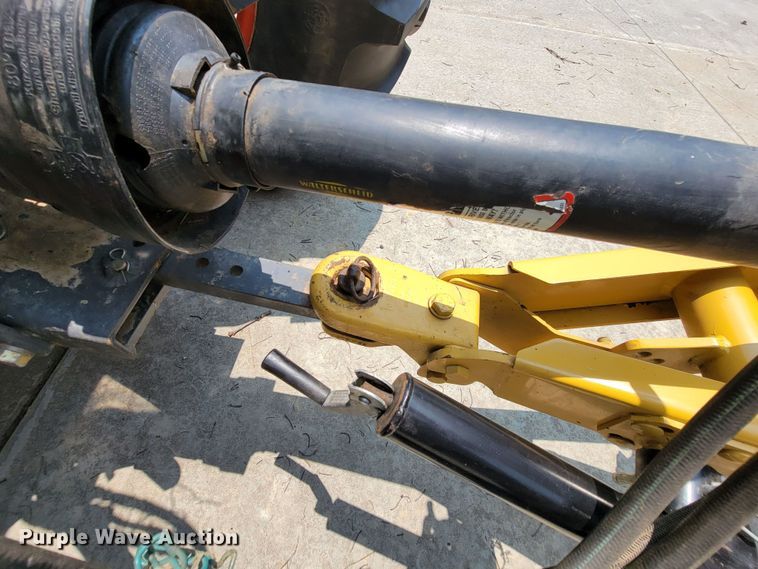 image for item HY9029 1998 Vermeer 504L  round baler