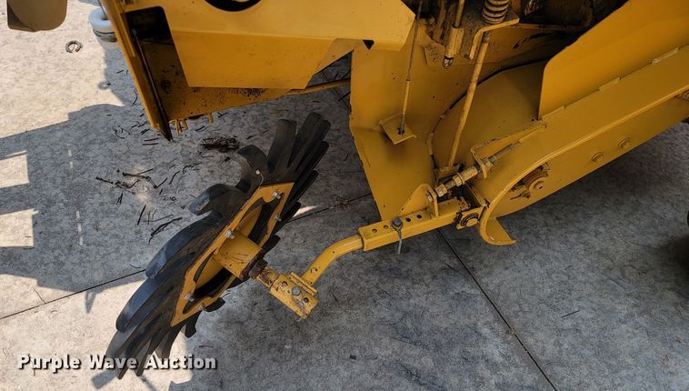 image for item HY9029 1998 Vermeer 504L  round baler