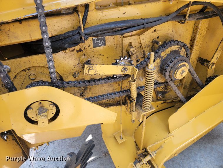 image for item HY9029 1998 Vermeer 504L  round baler