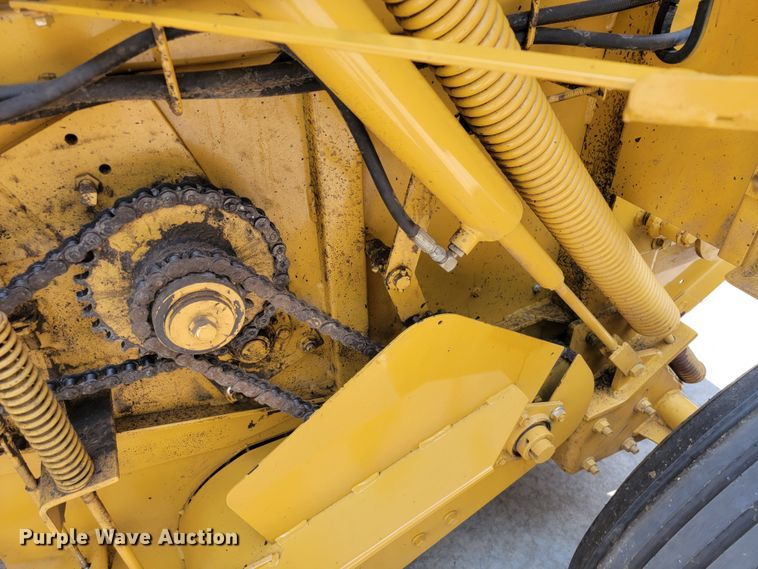 image for item HY9029 1998 Vermeer 504L  round baler