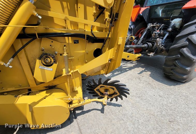 image for item HY9029 1998 Vermeer 504L  round baler