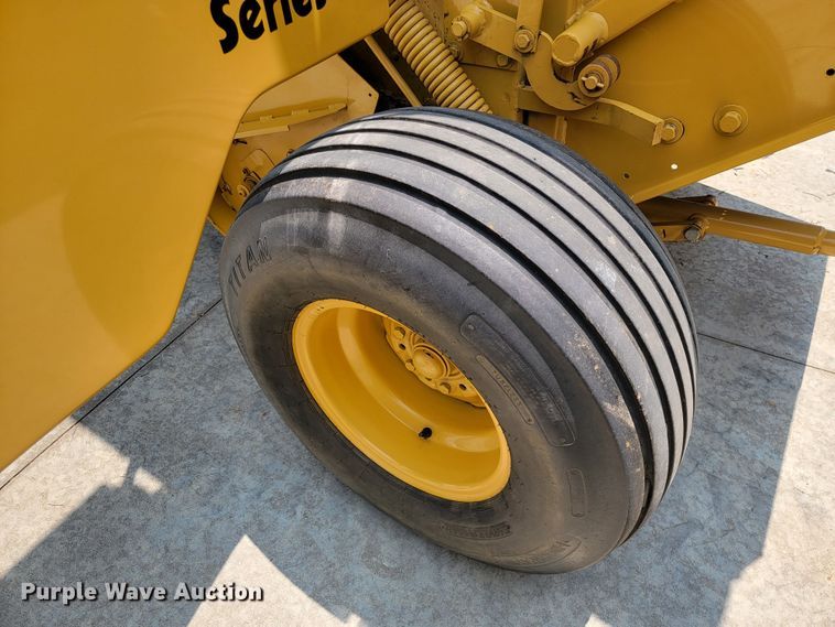 image for item HY9029 1998 Vermeer 504L  round baler