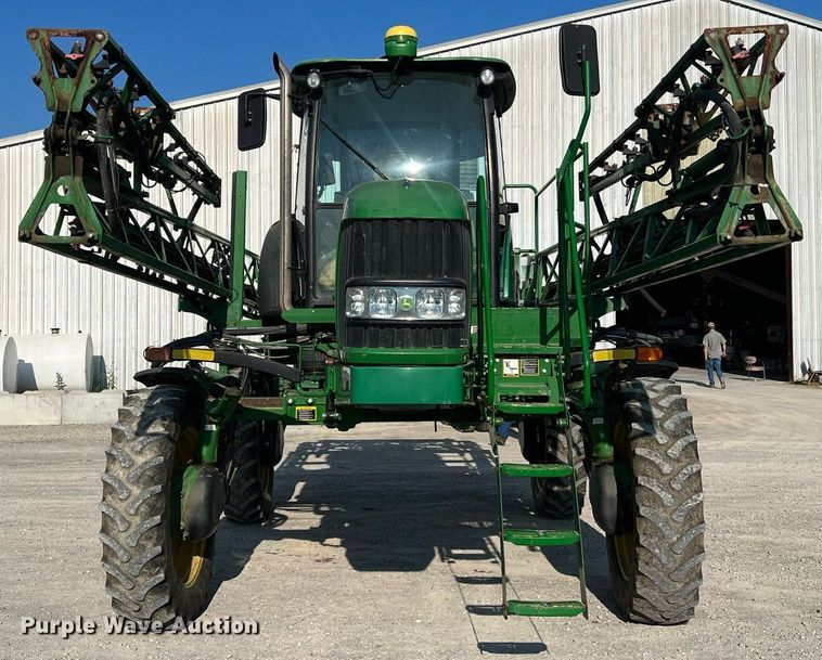 image for item II9213 2014 John Deere 4630  sprayer