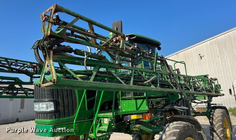 image for item II9213 2014 John Deere 4630  sprayer